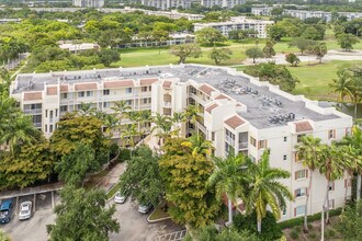 Royal Point at Palm Aire in Pompano Beach, FL - Building Photo - Primary Photo