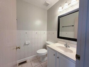 9135 Windy Creek Dr in Columbus, OH - Building Photo - Building Photo