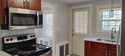 37 Walworth St, Unit 37 Walworth in Worcester, MA - Building Photo - Building Photo