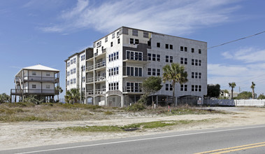 The Vue of Mexico in Mexico Beach, FL - Foto de edificio - Building Photo