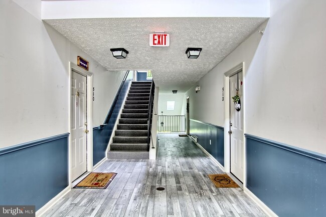 property at 534 Kennington Rd