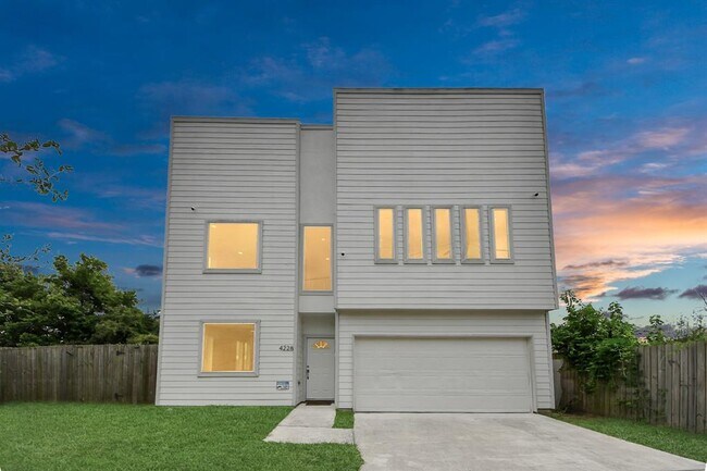 4228 Bellfort Ave in Houston, TX - Building Photo - Building Photo