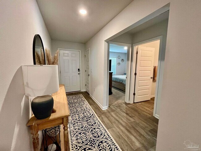 5789 Guinevere Ln in Milton, FL - Building Photo - Building Photo