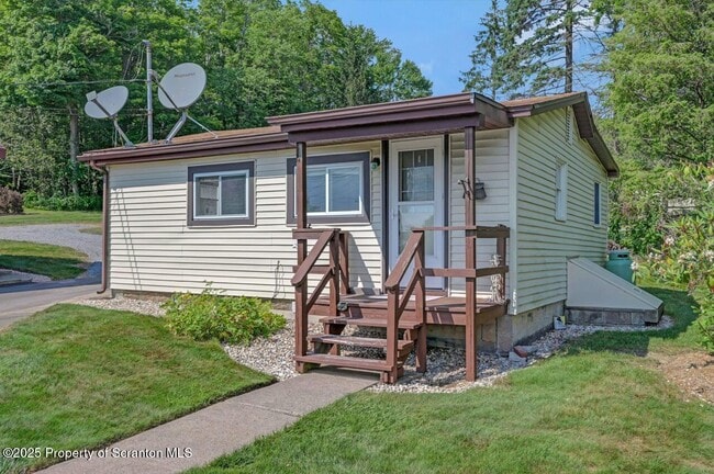 970 PA-307 in Moscow, PA - Building Photo - Building Photo