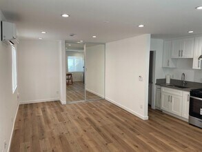 5550 Sierra Vista Ave in Los Angeles, CA - Building Photo - Building Photo