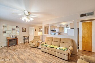 5410 E University Dr in Mesa, AZ - Building Photo - Building Photo