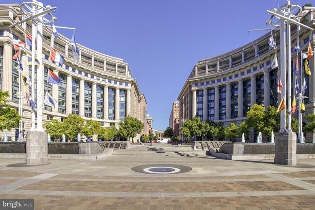 801 Pennsylvania Ave NW in Washington, DC - Building Photo - Building Photo