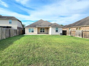 22607 August Crow Dr in Hockley, TX - Building Photo - Building Photo