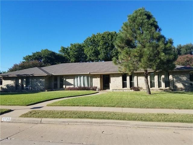 2033 Westridge Dr in Plano, TX - Building Photo