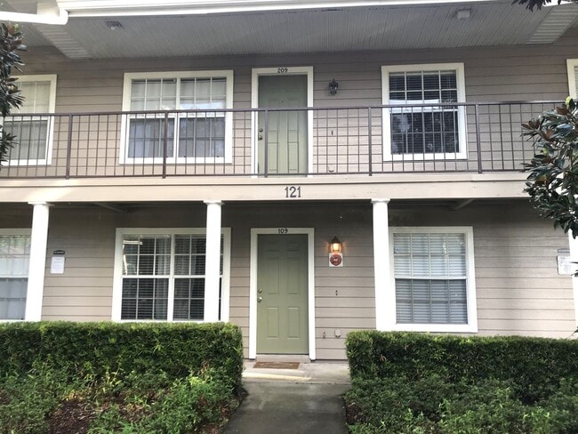 property at 121 Reserve Cir