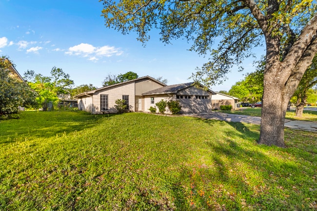 property at 3913 Chisholm Trail