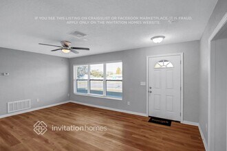 1040 Edgehill Ave in Spring Hill, FL - Building Photo - Building Photo