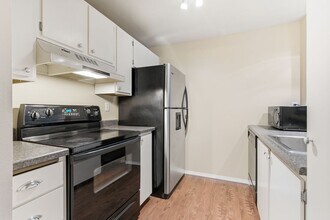 6121 E 6th Ave in Spokane Valley, WA - Foto de edificio - Building Photo