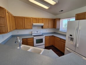 3319 Coloma Dr in Carson City, NV - Building Photo - Building Photo
