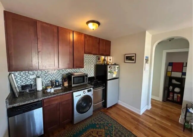 550 W Arlington Pl in Chicago, IL - Building Photo - Building Photo