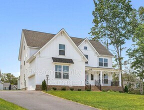13513 Pinstone Ct in Midlothian, VA - Building Photo - Building Photo