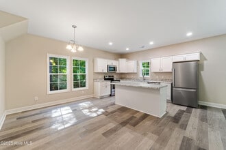 133 Navy Blue Dr in Jacksonville, NC - Building Photo - Building Photo