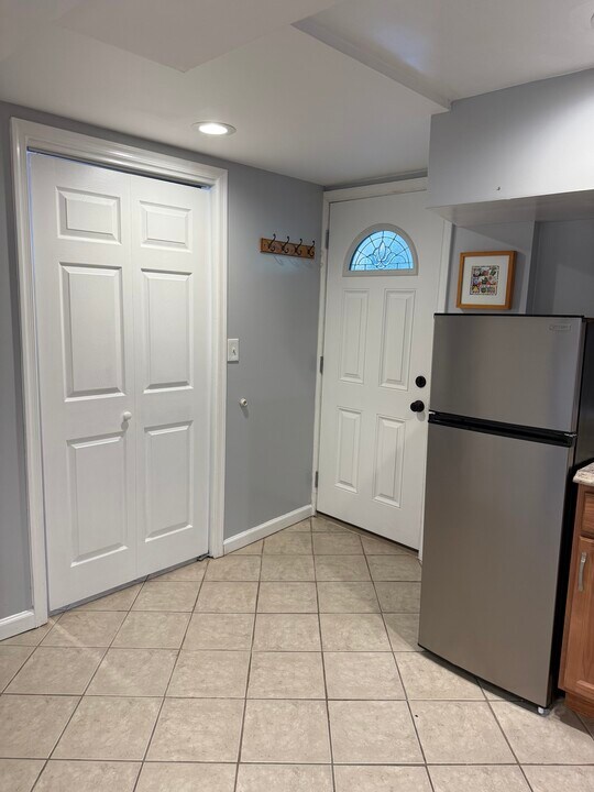 10118 Brunett Ave, Unit Basement in Silver Spring, MD - Building Photo