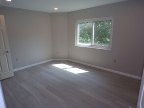 Pleasantwood Apartments & Townhomes in Trotwood, OH - Building Photo - Building Photo
