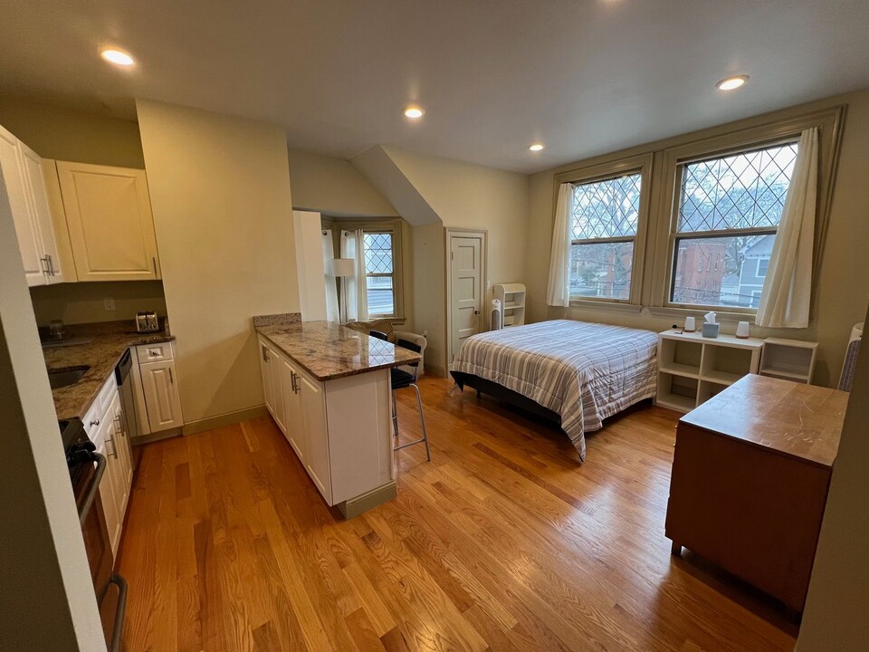244 Edwards St in New Haven, CT - Foto de edificio