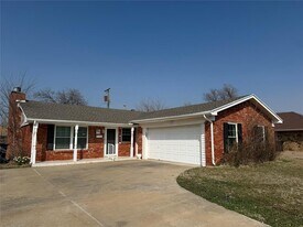 1137 NW 104th St in Oklahoma City, OK - Building Photo