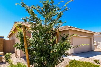 20251 W Buchanan St in Buckeye, AZ - Building Photo - Building Photo