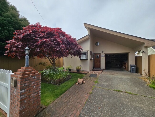 property at 5060 Meyers Ave