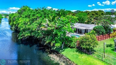 7491 NW 11th Pl in Plantation, FL - Building Photo - Building Photo