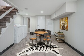 2141 Titan St in Philadelphia, PA - Building Photo - Building Photo