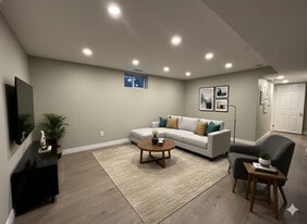 381 Grey St in Brantford, ON - Building Photo