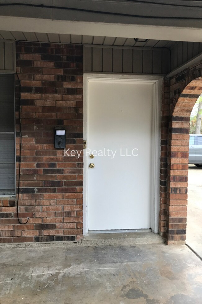 property at 913 College Dr