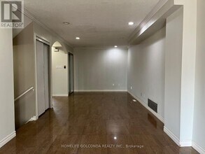 85 Penmarric Pl in Toronto, ON - Building Photo - Building Photo