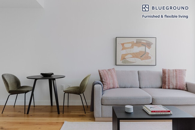 180 Broome St in New York, NY - Building Photo - Building Photo