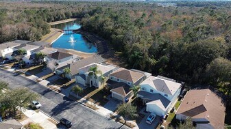 4608 Cumbrian Lakes Dr in Kissimmee, FL - Building Photo