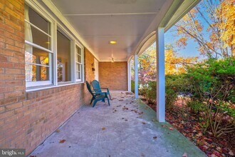 6220 Robinwood Rd in Bethesda, MD - Building Photo - Building Photo