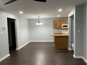 857 Malabu Dr, Unit 9100 in Lexington, KY - Building Photo - Building Photo