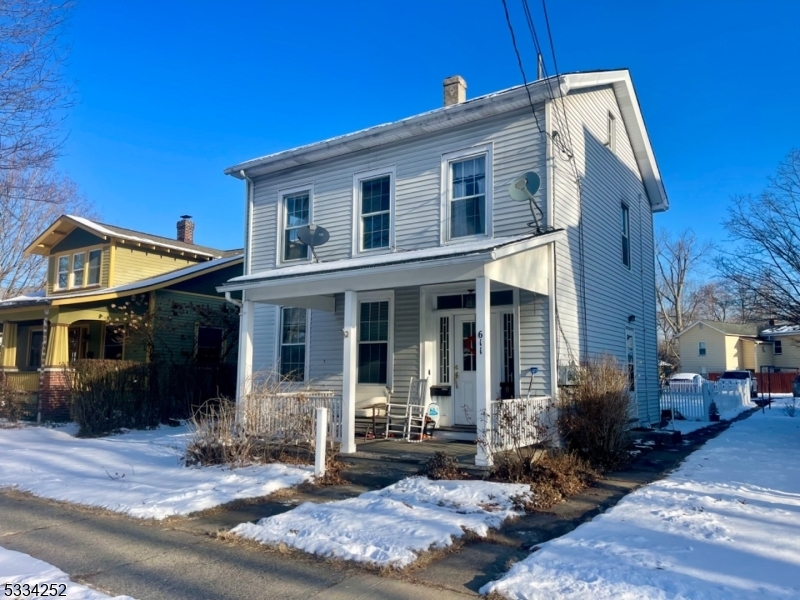 611 Oxford St in Belvidere, NJ - Building Photo