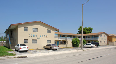 Como Apartments in Wilton Manors, FL - Building Photo - Building Photo