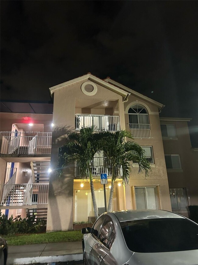 10650 SW 157th Ct in Miami, FL - Building Photo - Building Photo