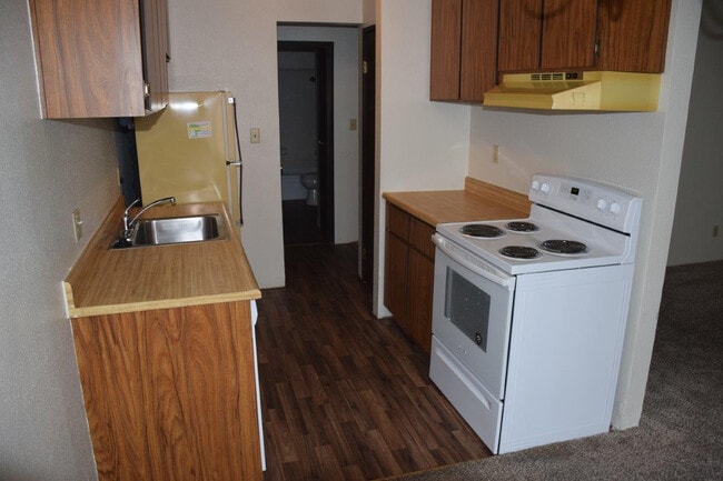 property at 400 S Saliman Rd