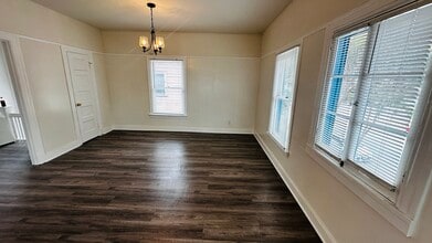 143 E 10th St, Unit 143 in Long Beach, CA - Building Photo - Building Photo