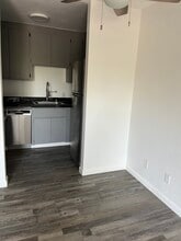 1032 Pacific Ave, Unit Rose Garden Gem in San Jose, CA - Foto de edificio - Building Photo