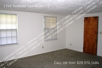 1346 Howard Gap Rd in Hendersonville, NC - Building Photo - Building Photo
