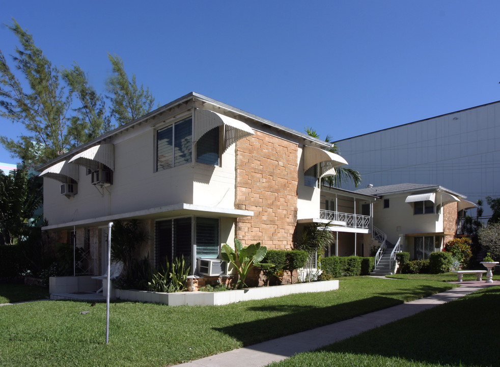 6785 Indian Creek Rd in Miami, FL - Building Photo