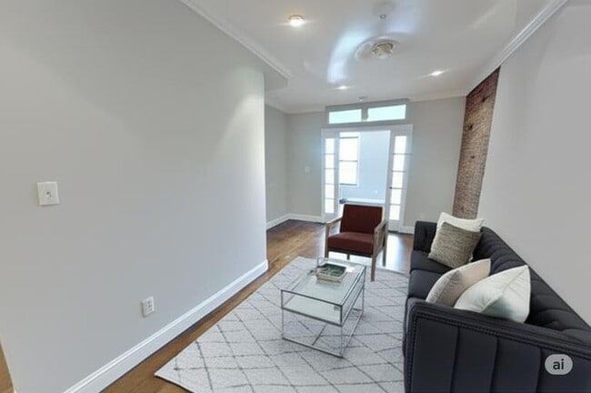 722 Tenth Ave (49th & 50th St), #4C