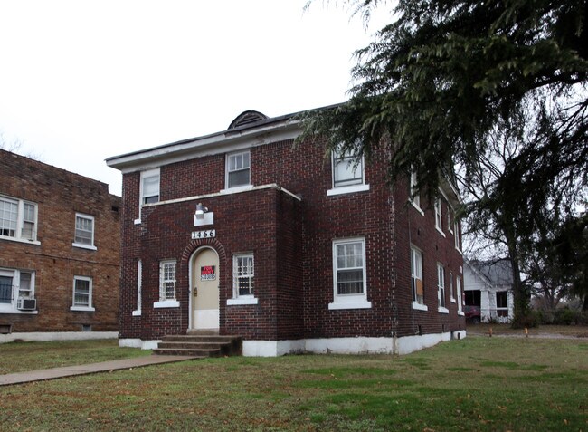 1466 Jackson Ave in Memphis, TN - Foto de edificio - Building Photo