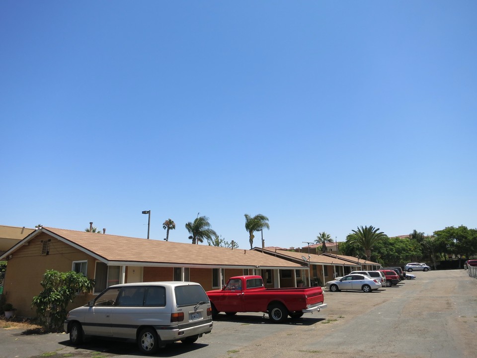 The Broadway Apartments in Chula Vista, CA - Building Photo