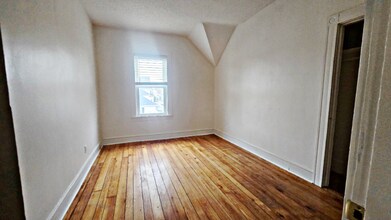 181 Foster St in Fall River, MA - Building Photo - Building Photo