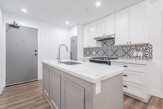 27 Bold St in Hamilton, ON - Building Photo - Building Photo