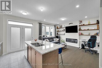 1076 Curraglass Walk in Ottawa, ON - Building Photo - Building Photo